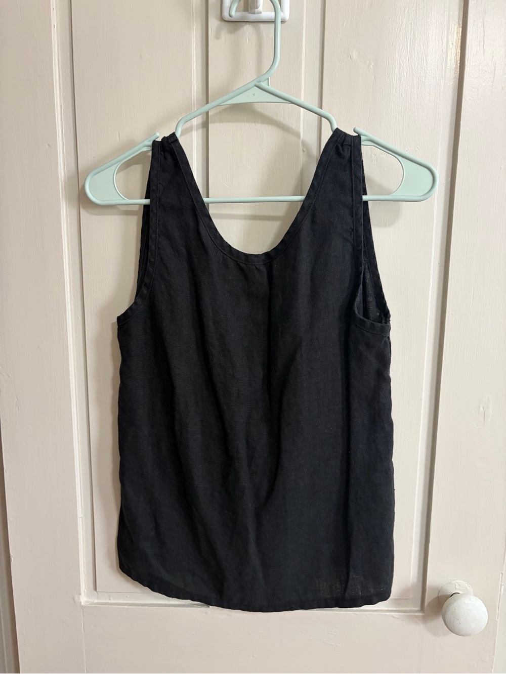Black Linen Scoop Neck Tank